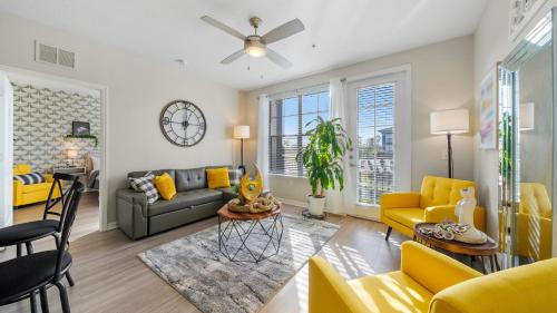 Stylish 2br Corporate Stay Pool Balcony #2