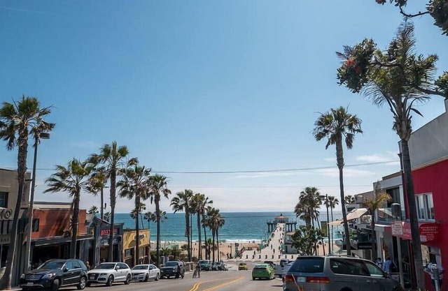 Stylish 2BR Family Suite in Manhattan Beach