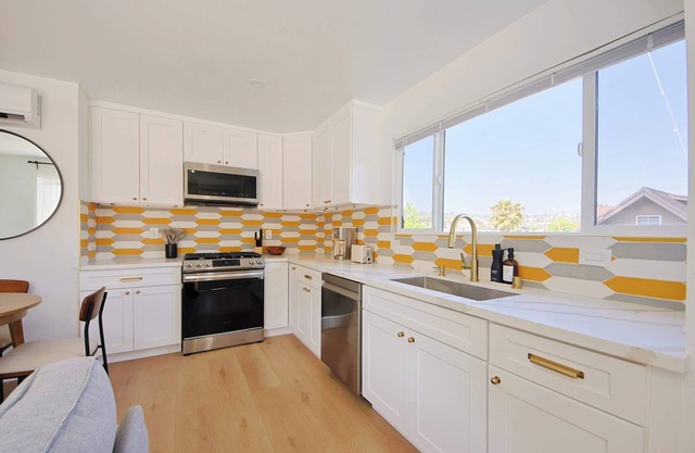 Stylish 2BR Retreat Steps from Sunset Blvd