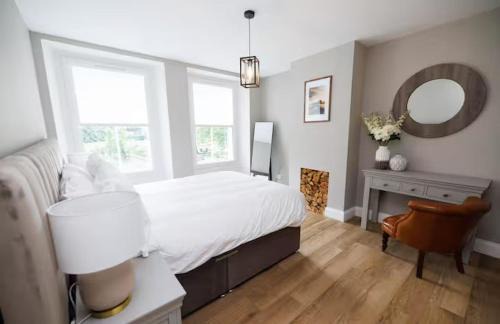 Stylish 3-Bed Apartment in the Heritage Quarter