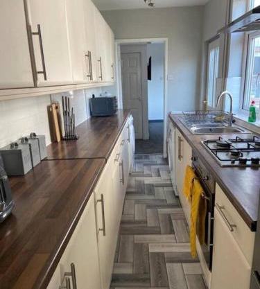 Stylish 3-Bedroom House in Warrington - Sleeps 5