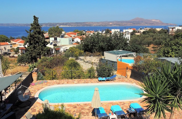 Stylish 3 bedroom villa, private pool, sea views, walk to tavernas and beach.