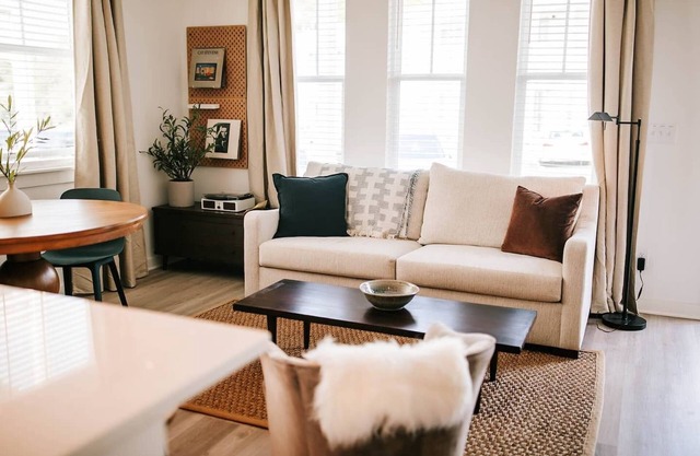 Stylish 3BR DAWGout by MHM Luxury Properties