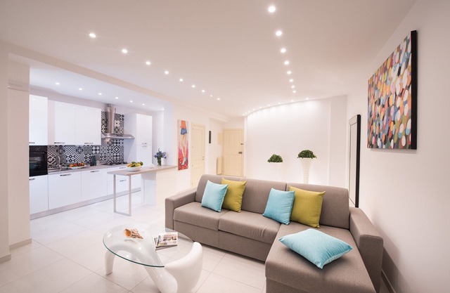 Stylish Apartment Close to beach - Al Corso 8 by AMALFIVACATION.IT