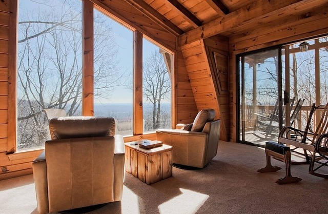 Stylish Bent Tree Home w/spectacular views in resort community!
