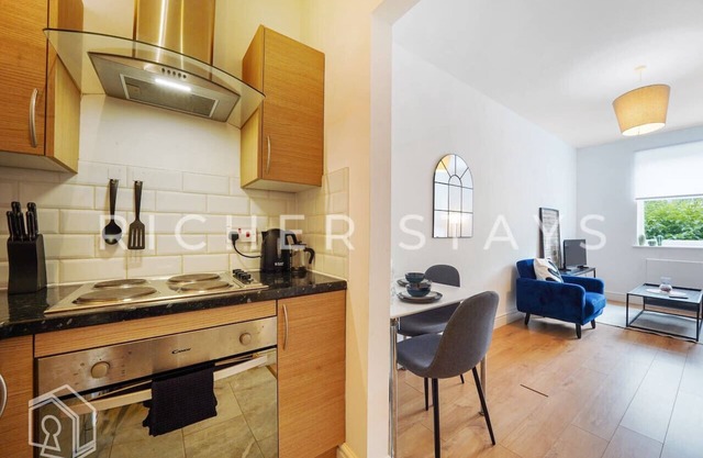 Stylish Canary Wharf Apt | Corporates & Tourists