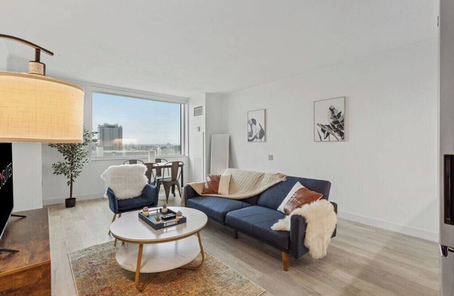 Stylish CozySuites Condo at Showboat #1