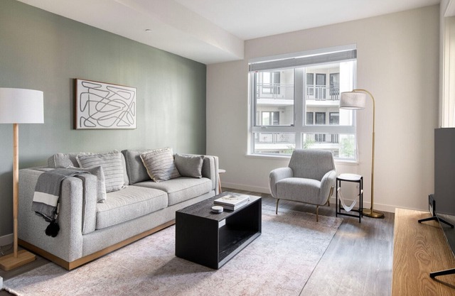 Stylish Emeryville 1BR w/BBQ & Gym, nr Restaurants, by Blueground