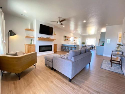 Stylish Family Home in Kanab 40 Mins to Zion NP