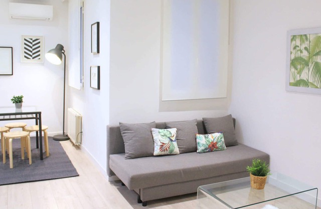 Stylish Flat Exclusive Location IE Business School