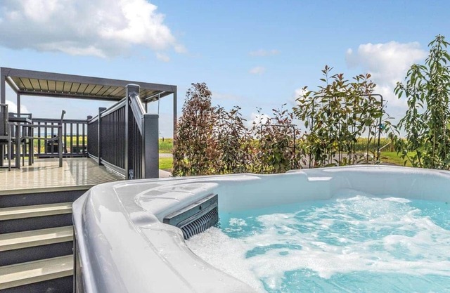 Stylish modern lodge ideal for small groups and families.