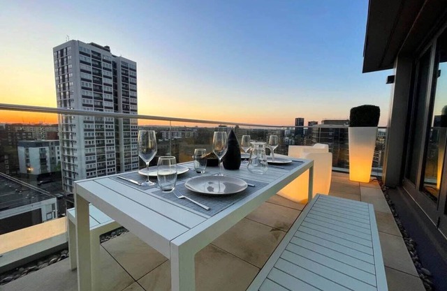 Stylish Penthouse with London Views