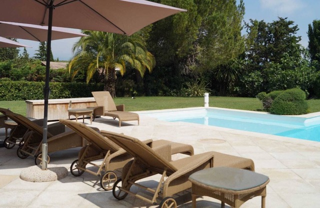 Stylish villa in Mougins with private pool