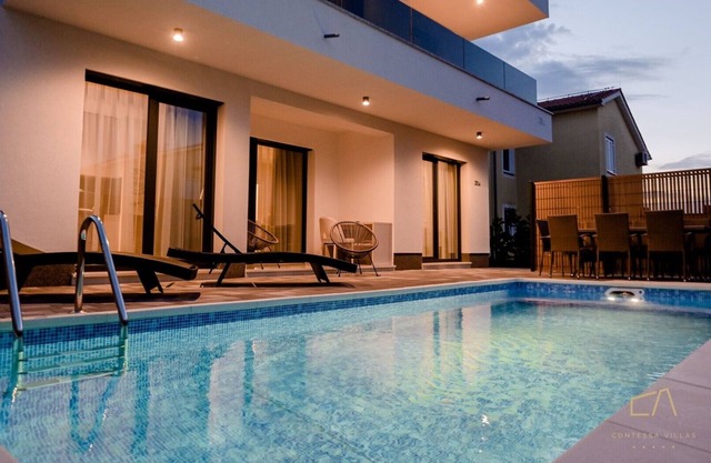 Stylish Villa Metra Maris1 with a sea view and a pool on Krk