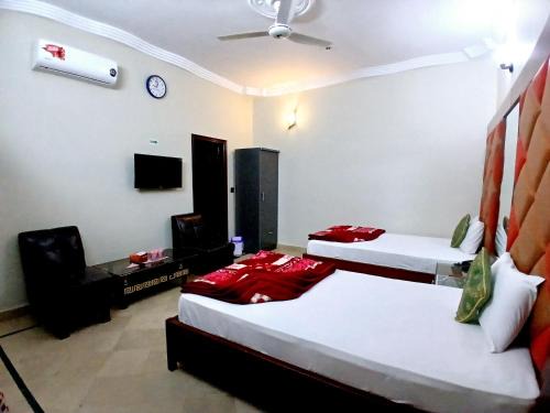 Subhan Palace - Near Karachi Expo Center Branch