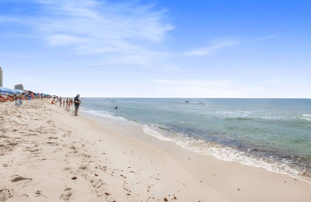 Sugar Beach153- 4 Pools Beachfront