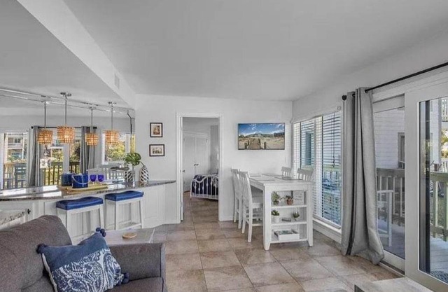Sugar Sands-Luxury 1st Floor 2BR 2BA Private Beach
