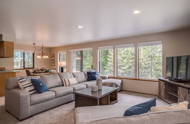 Sugar Shack - Peaceful and Private Remodeled Cabin
