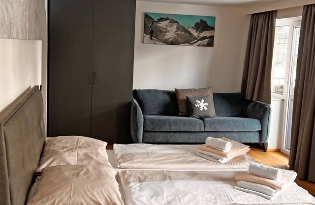 Suite bis zu 4 P. & Wellnessbereich by Interhome