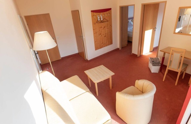 Suite Family 50 1-4 Nächte ÜF+ Smart Kitchen - Apart & Suiten Hotel Weiden