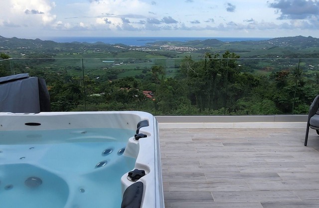 Suite Soleil, vue Mer Spa