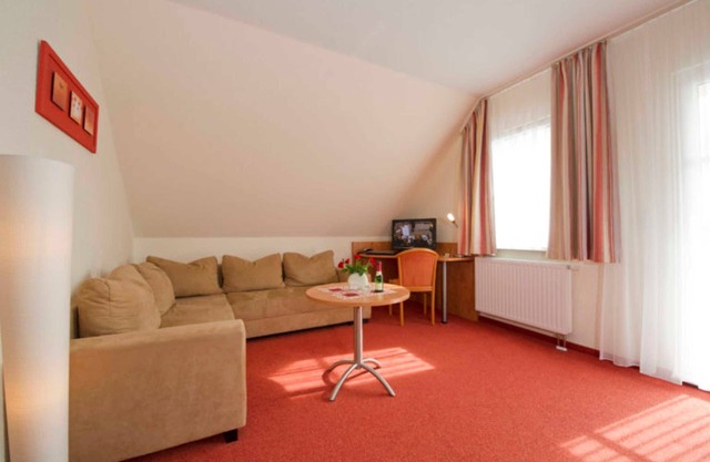 Suite with balcony 1 - Hotel Sonnenklahr 44003