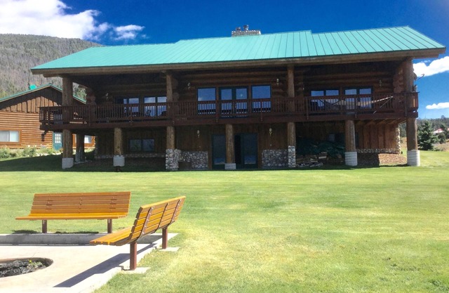 Summer '26 Available! 4700 sq ft log home on 5 acres overlooking Hebgen Lake.
