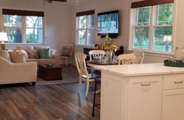 Summer Breeze Cottage