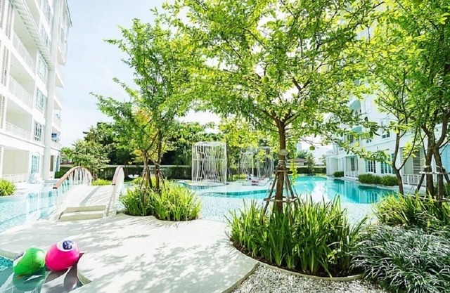 Summer Huahin Condo Pool View by Dome