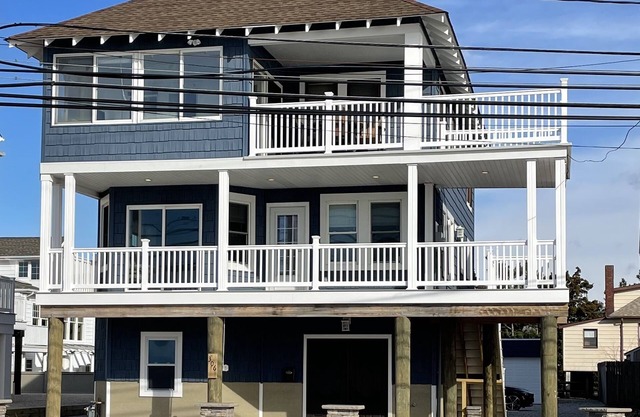 Summer memories on beautifully refurbished Bayfront home