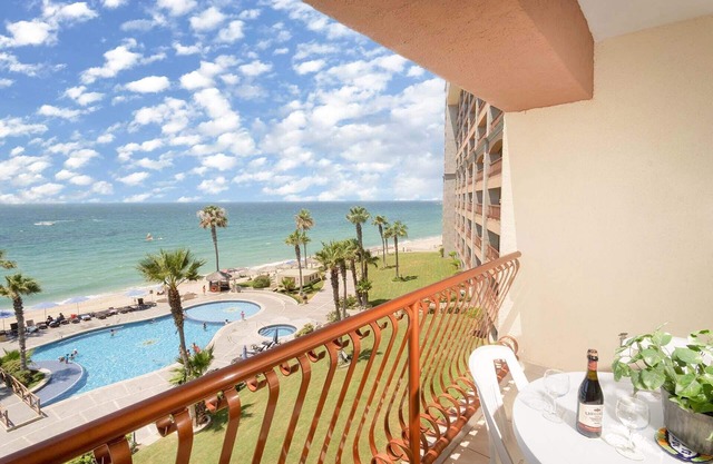 Summer Sale Sonoran Sun W-411 Sunny Beach Hive Simple Refuge Oceanfront Condo
