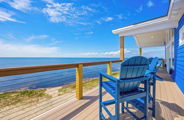 SUMMER SAVINGS - Premier Soundfront w/Pool, Hot Tub, Elevator, Theater/Game Rms