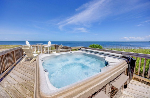 SUMMER SAVINGS - Soundfront w/Hot Tub, Private Sound Boardwalk, Bikes, & Kayaks