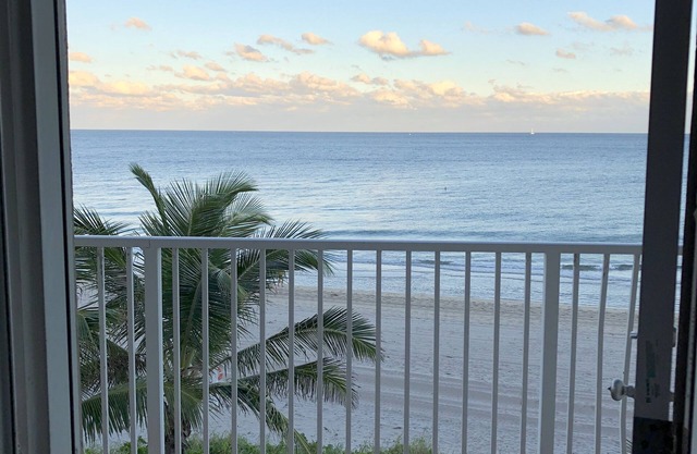 Summer Special-Ocean front with AMAZING Ocean view