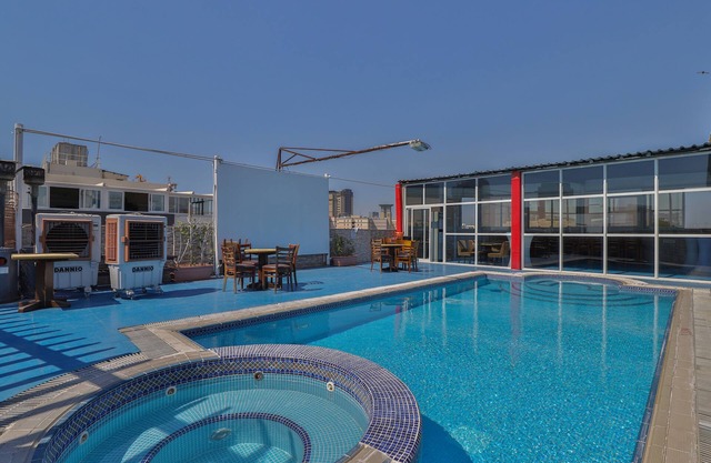 Sun And Sands Downtown Hotel