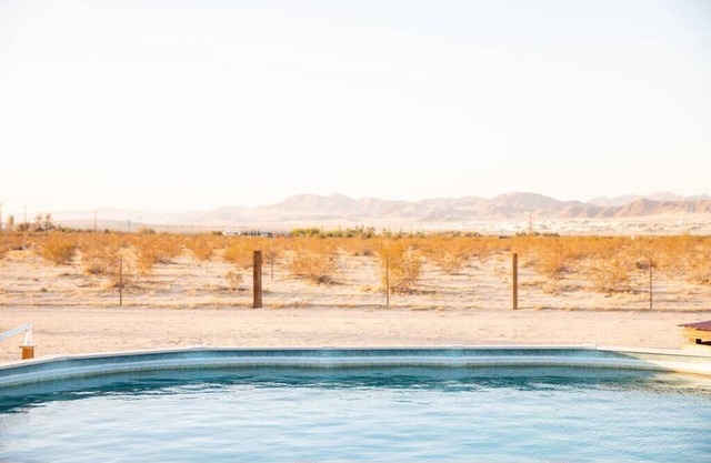 Sun Runner - Serene desert home w/pool & hot tub