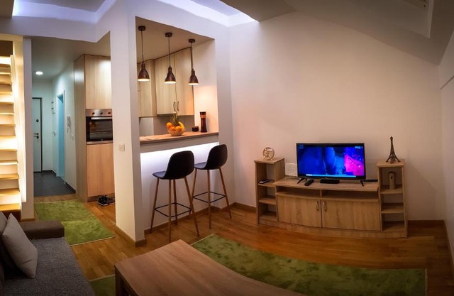 Sun Valley Apartments