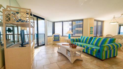 Sunbird Resort 10th Floor Amazing Sunsets - by Sunbird Rentals