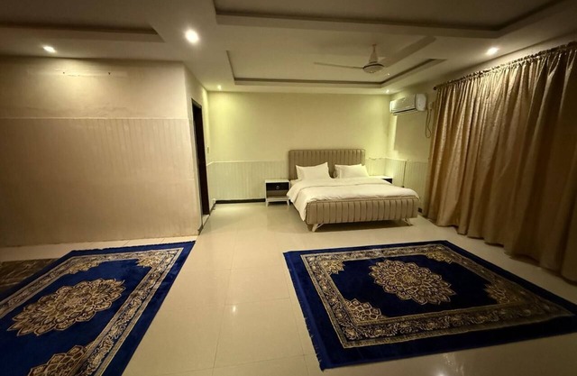 Sundas Lodge