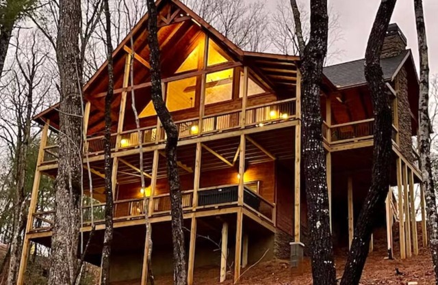 Sunglow Mt Vista - Pet friendly-Mountain View- Hottub-