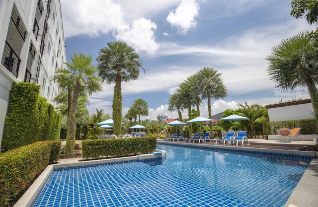 Sungthong Kamala Beach Resort