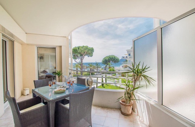 Sunlight Properties - "Kahlua" - Cannes - Sea front