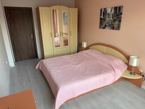 Sunny and cosy appartment in Admiral Plaza hotel