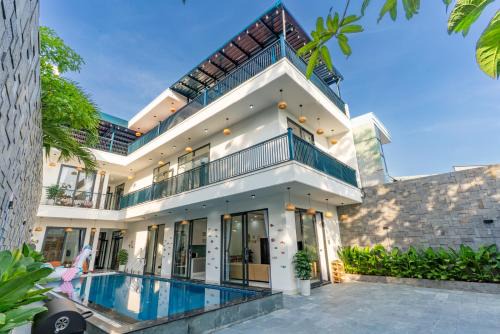 Sunny Beach Villa