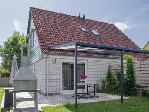 Sunny Garden Stay near Sea
