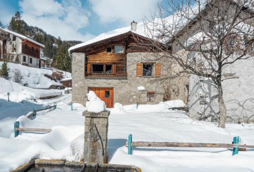 Sunny, rustical 5 room cottage in Valposchiavo