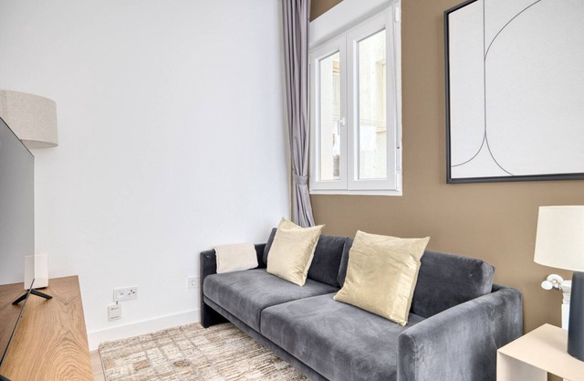 Sunny Salamanca 2BR w/Doorman nr El Retiro Park, by Blueground