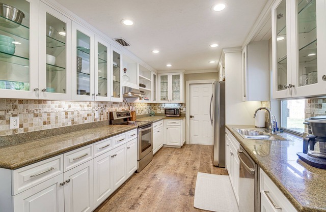 Sunny Stuart Vacation Rental w/ Lanai & Pool!