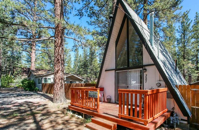 Sunrise Cottage-1800 by Big Bear Vacations