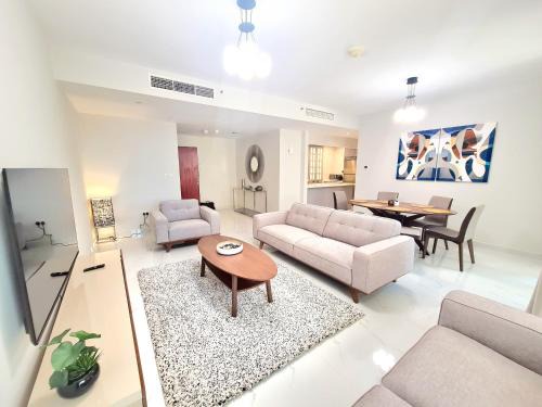 SUNRISE HOMES - Beautifully Upgraded 3BR near to Beach